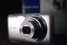 [US Duty Paid] Sony Cyber Shot DSC-WX7 Silver Digital Camera Compact 7587