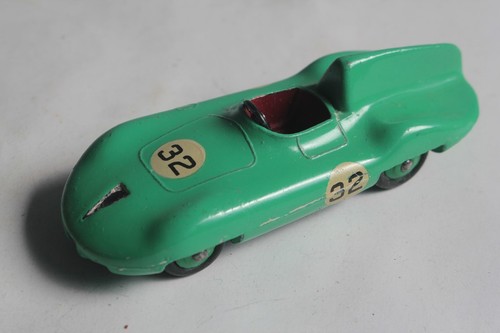 Dinky toys mans connaught - toys, le