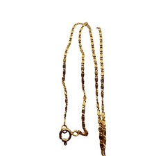 BIJOUX • FINE CHAINE PLAQUE