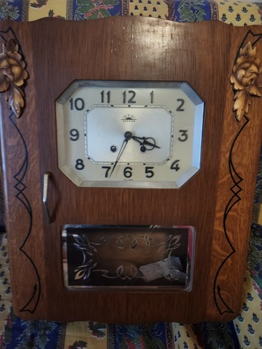 Horloge murale ancienne