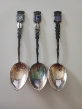 Collection de 3 Cuillères Souvenirs Assortis en Argent