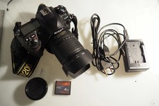 appareil photo numérique reflex Nikon D200 + Nikon AF-S Nikkor 18-135mm F3.5-5.6