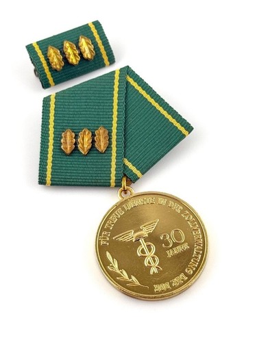 Médaille rda pour loyaux - rda,