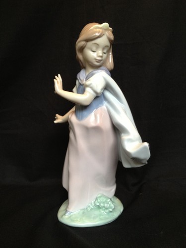 Lladro jeune princesse no - jeune, princesse.