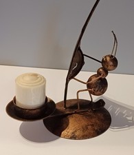 Bougeoire métal fourmi sur un bateau à voile. Rare! A voir!