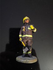 Figurine pompier Delprado - Pompier Londres tenue de feu G-B 2003