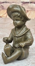 Statue sculpture figurine - statue,