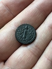 Bouton Troupe Revolutionaire