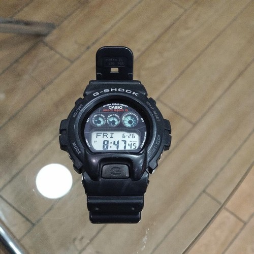 Montre solaire radiocommandée