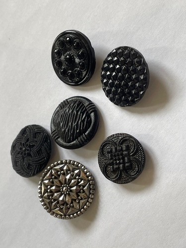 Boutons anciens 25 - boutons,