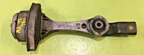 Support moteur inferieur - moteur,