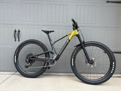 New 2024 scott spark - spark, st