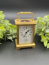 Pendule d’officier en laiton doré – 689 011