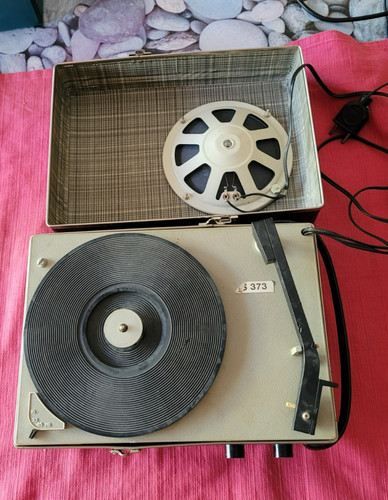 Ancien tourne disque marque - tourne,