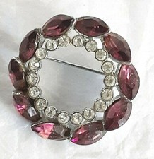 broche ancienne cristaux solitaire et navette couleur améthyste et diamant  350