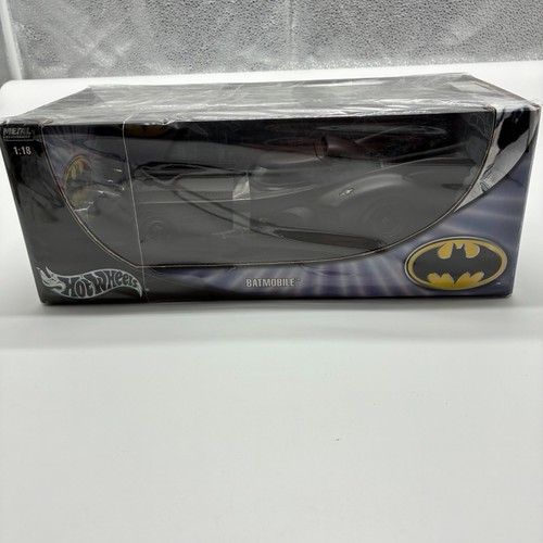Hot wheels batmobile - wheels, 1/18