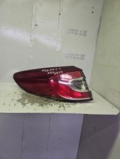 Feu arriere principal gauche