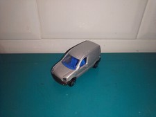0402248  Voiture miniature