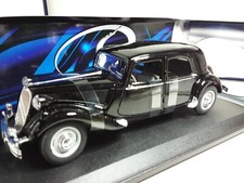 MAISTO 1/18 CITROEN 15CV TRACTION 6CYL 1952 NOIRE MALLE BOMBEE NEUF EN BOITE B3