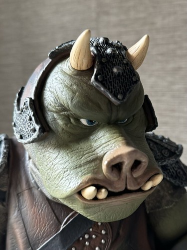Gamorrean guard statue - gamorrean,