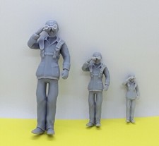 Figurine sauveteur en mer regarde dans les jumelles - en résine - à peindre