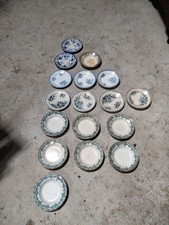 Lot de  17 grandes Assiettes