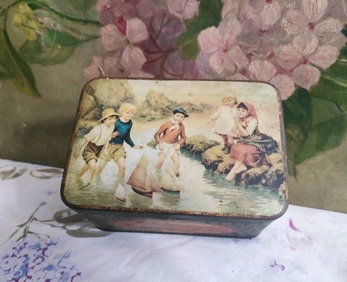 Ancienne boîte tôle - boÎte,