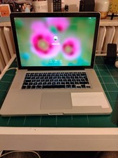 Macbook pro 15" gris (boosté