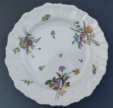 Moustiers, assiette avec un décor de fleurs de Montpellier N°1, 18ème