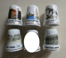 5 dé à coudre en porcelaine