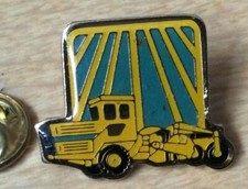  pin's lapel pins grue engins de chantier (+ en vente)   doré