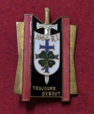 INSIGNE " INFANTERIE " 110° REGIMENT D'INFANTERIE
