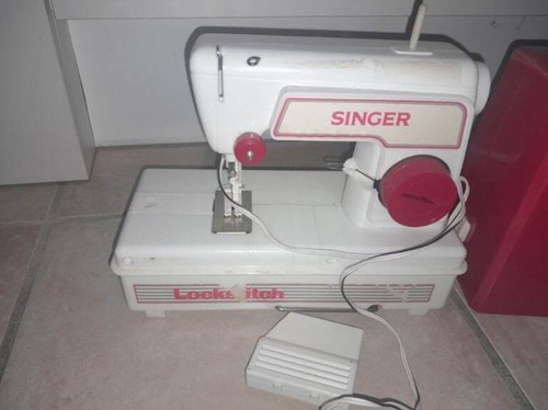 Jouet machine coudre singer - à,