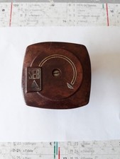 POIGNEE OU VOLANT DE SERRAGE