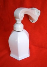 ancienne applique art déco en porcelaine ,art déco