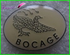 Pin's BOCAGE avec un Oiseau