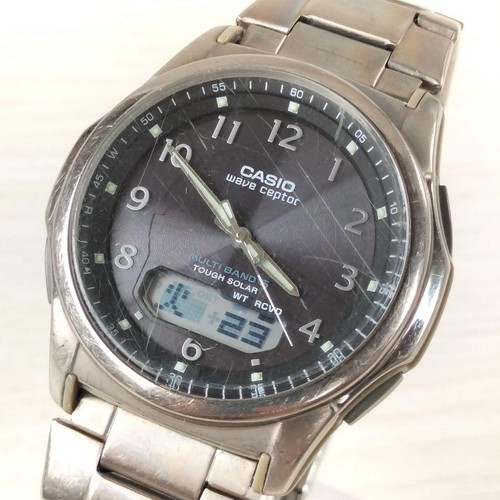 Montre solaire robuste - , en