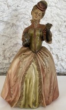 statue ancienne en terre cuite