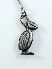 PORTE-CLES - BIÈRES « PELICAN » - PELFORTH - Modèle Métal HONG KONG 1960s -