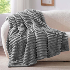 Plaid Polaire Gris Pour Lit 1
