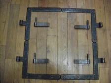 Ancienne Paire d'équerres  forgé  H.300 x L.300 x 40 mm et 4gonds (porte ,volet)