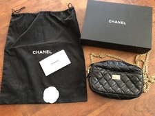 Sac camera cuir noir matelassé CHANEL - It Bag
