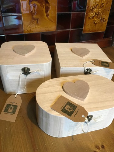 Boîtes bois avec coeur - boîtes,
