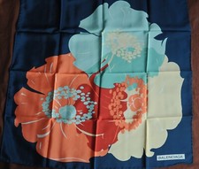 Carré foulard BALENCIAGA pure soie vintage décor floral