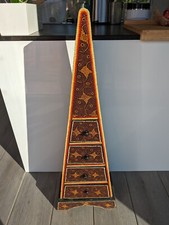 Commode obélisque avec motifs gecko Aborigène, 4 tiroirs, 1 m, en bois massif