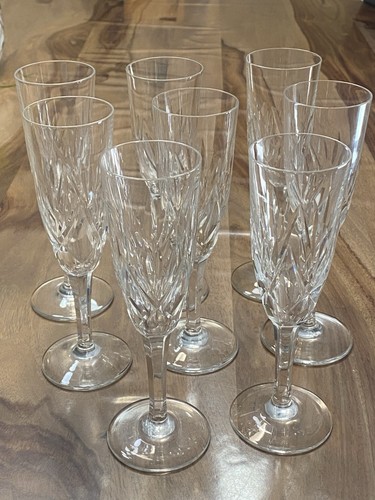 Flutes champagne en - flutes, a