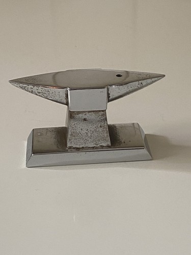 Petite enclume ancienne en - ,