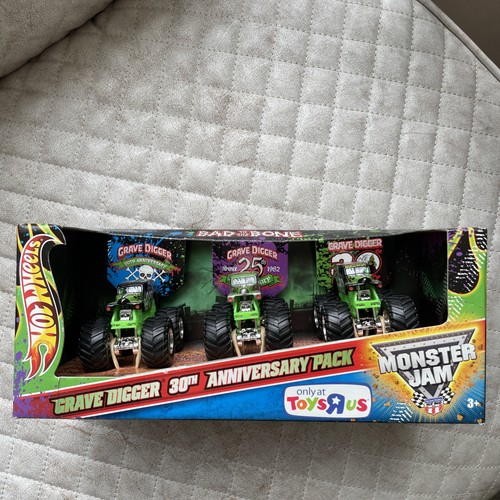 Hot wheels monster jam grave - wheels,