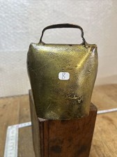 Ancienne cloche De Chèvre ￼