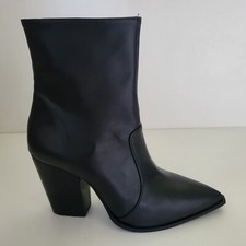 NA-KD Bottines noires style
